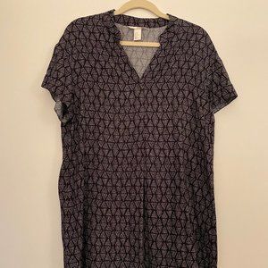 Black Patterned T-Shirt Dress